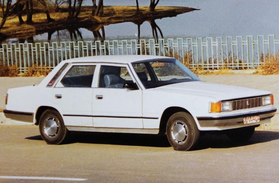  HongQi (CA750) 1984 года  (фото 1 из 2)